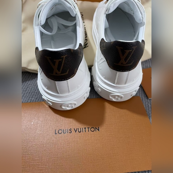 Louis Vuitton Time Out Sneaker - Picture 11 of 14